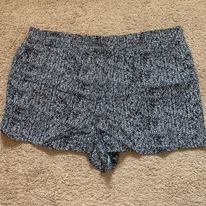 Apt 9 black and white shorts